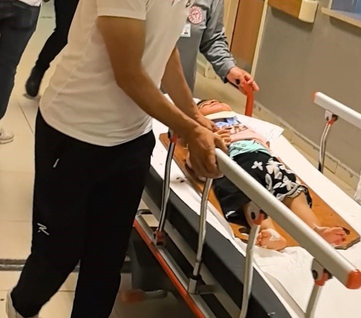 2 yasindaki cocuk balkondan dustu a8e4bc19f86a |