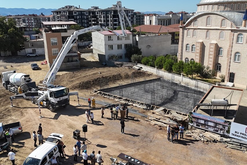 Edremit Belediyesinden İbrahimce mahallesine taziye evi 1 537499637 17919021474119267 7376001950156244639 n |