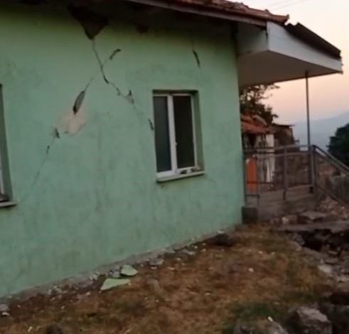 61lik deprem sonrasi sindirgi belediye baskanindan aciklama 0da7b5b09e0c |