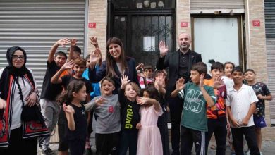 ak parti istanbul milletvekili derya ayaydin fatihte vatandaslarla bulustu 0950d4172c81 |