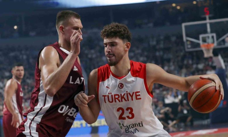 alperen sengun ve yigit arslan cekya macinin kadrosundan cikarildi 2f83aead2f5d |