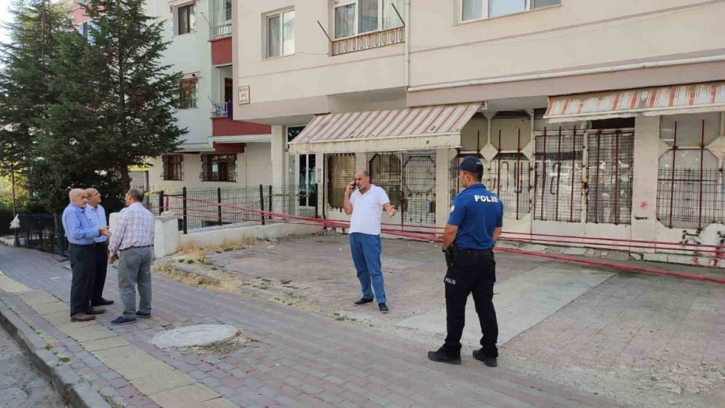 ankarada kolonlari kirilan bina tahliye edildi 4ce6b2bde2a1 |