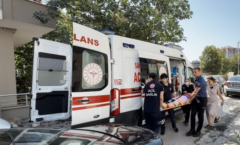avcilarda cam silerken dusen kadin yaralandi c5a085bfcb02 |