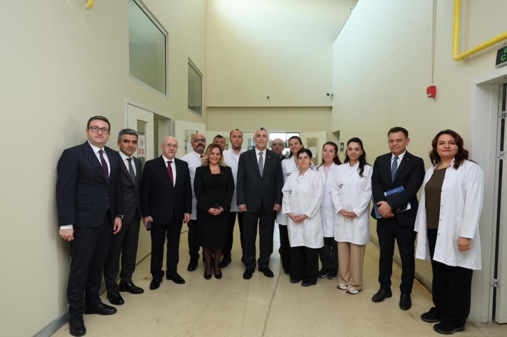 bakan bolat ankara lojistik ussunde incelemelerde bulundu 019b3d14c253 |