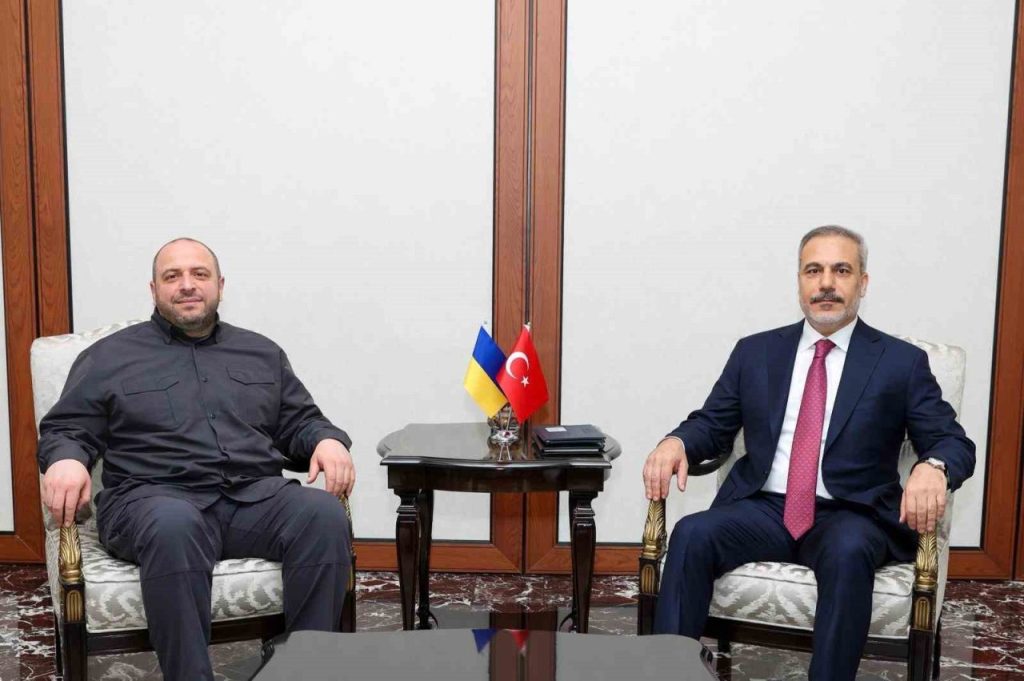 bakan fidan ukrayna milli guvenlik ve savunma konseyi sekreteri umerov ile gorustu 5a596904fa30 |