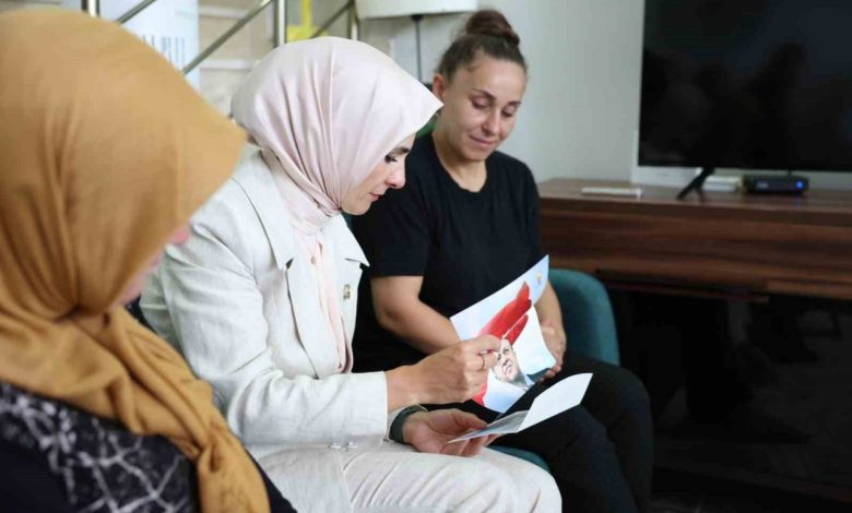 Bakan Göktaş, Cumhurbaşkanı Erdoğan’ın "Terörsüz Türkiye" mektubunu Yalova’da şehit ailesine ulaştırdı 1 bakan goktas cumhurbaskani erdoganin terorsuz turkiye mektubunu yalovada sehit ailesine ulastirdi e47b874bace4 |
