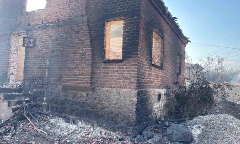 Bakan Kurum açıkladı; Saçaklar köyünde 26’sı konut 43 yapı hasar gördü 1 bakan kurum acikladi sacaklar koyunde 26si konut 43 yapi hasar gordu cf3face45b8f |