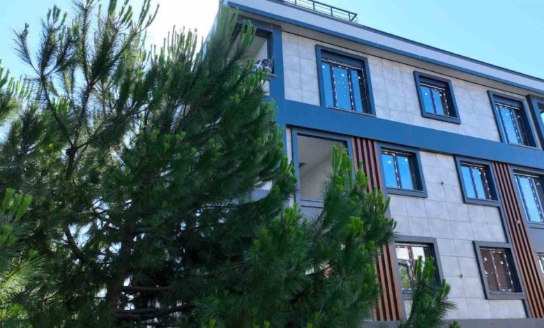 Bakan Kurum: "Sağlam, güvenli yuvalar hayal değil" 1 bakan kurum saglam guvenli yuvalar hayal degil e882a5562e47 |