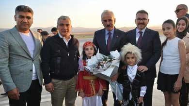 bakan uraloglu hizli demiryolu hatti temel atma toreni icin igdira gitti d1d182c903c6 |