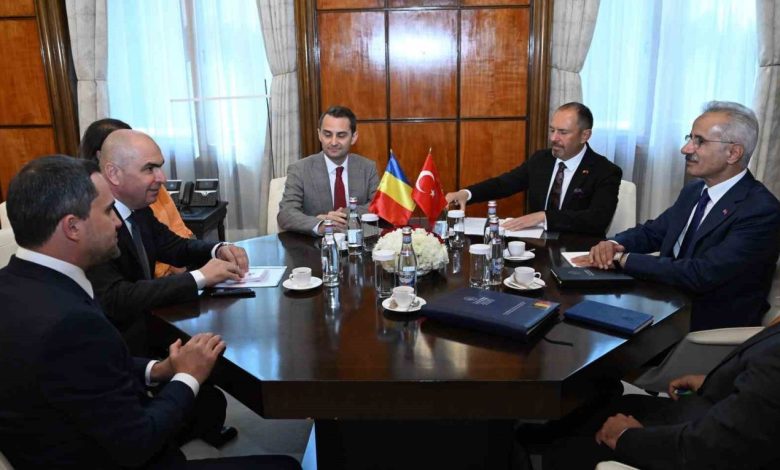 bakan uraloglu romanya basbakani bolojan ve mevkidasi erban ile gorustu d7dd15c886d2 |