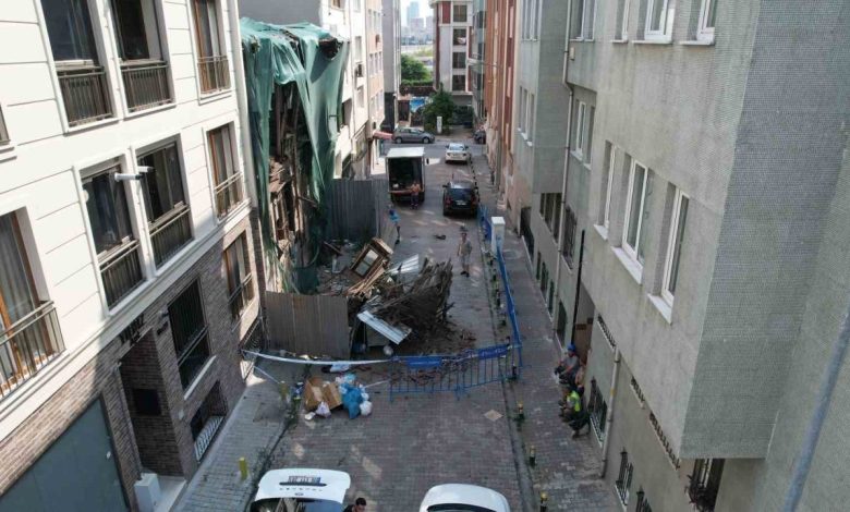 bakirkoyde kismen coken tarihi ahsap bina havadan goruntulendi f2d7fce1eac7 |