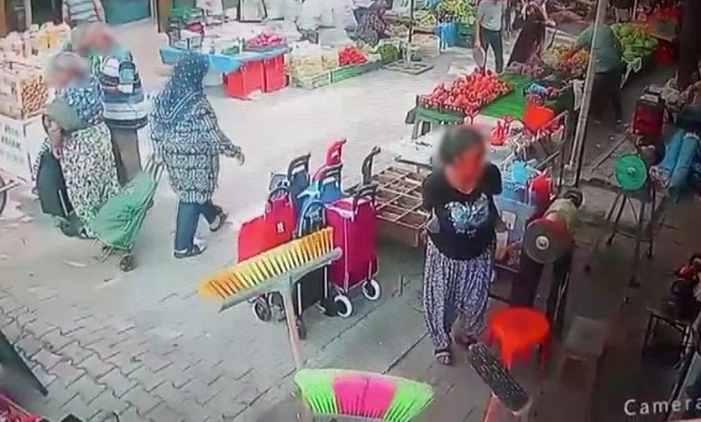 balikesirde pazar arabasi hirsizligi kameraya yansidi e6bf5b14a2a9 |
