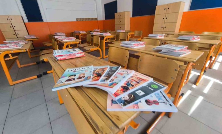 Balıkesir’deki öğrencilere 2 milyon 32 bin ücretsiz kitap dağıtılacak 1 balikesirdeki ogrencilere 2 milyon 32 bin ucretsiz kitap dagitilacak 2da35c33f039 |