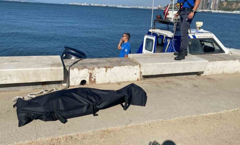 bayrakli sahilinde erkek cesedi bulundu b6d89fa74288 |