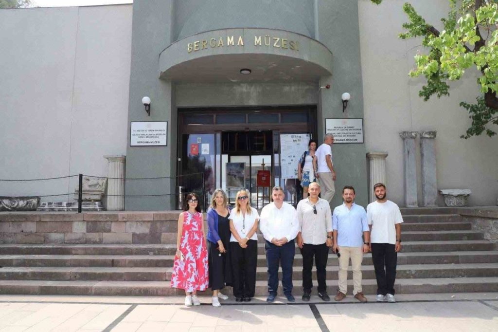 bergama unesco dunya mirasi gonulluleri 2025 kampanyasinda turkiyeyi temsil edecek 6cdcbc37fd69 |