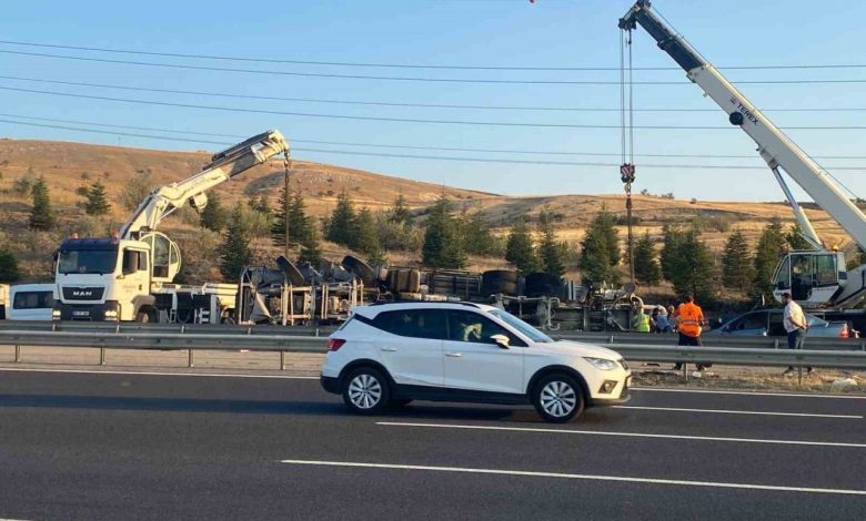 beton mikseri otomobilin uzerine devrildi 6 yarali bc2ce6cb99f7 |