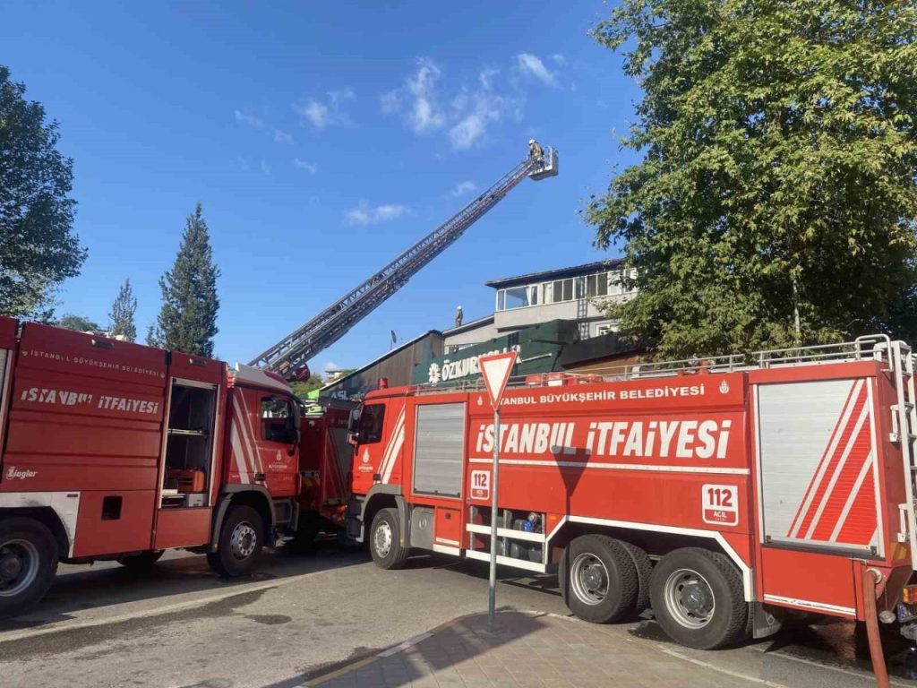 beykozda cati katinda cikan yangin korkuttu 18a87363ef58 |