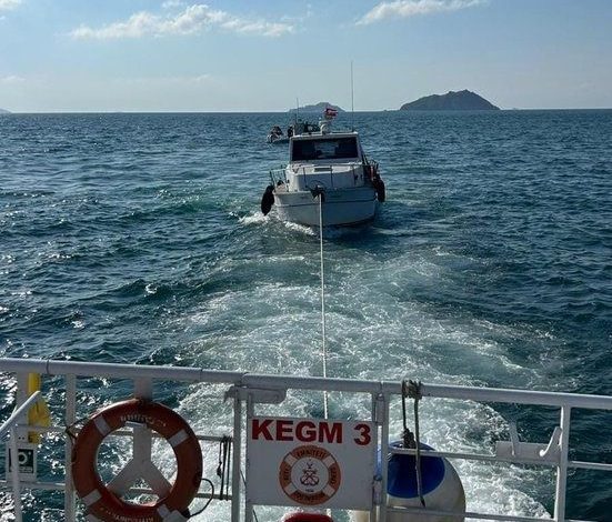 Boğaz’da tekne makine arızası nedeniyle sürüklendi, 2 kişi kurtarıldı 1 bogazda tekne makine arizasi nedeniyle suruklendi 2 kisi kurtarildi 6e4cb159ff93 |