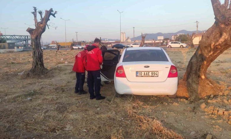 Burhaniye’de kazada araçta sıkışan vatandaşı itfaiye kurtardı 1 burhaniyede kazada aracta sikisan vatandasi itfaiye kurtardi 859f7808f364 |