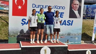 bursa buyuksehir belediyesporlu kanocular madalyalari topladi a63b879682ee |