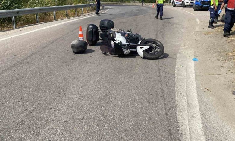 bursada devrilen motosiklet bariyerlere carpti baba oldu kizi agir yaralandi 5a412bd644db |