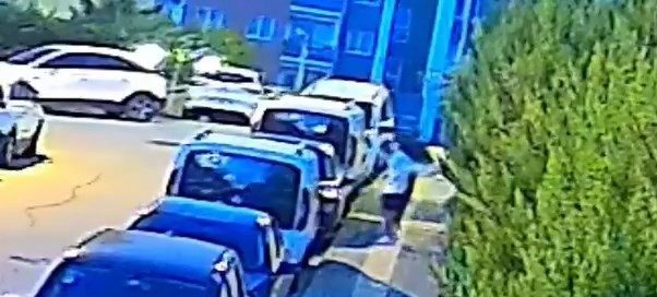 bursada gencler araclarin kaportasini cizip aynalarini kirdilar 71daa1da26fa |