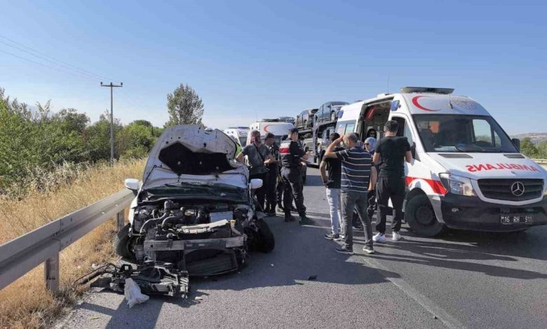 bursada otomobil traktore carpti 1 yarali 263640d266b2 |