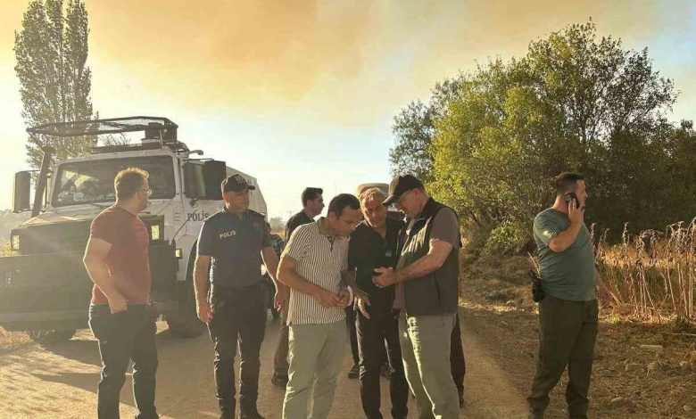 canakkale valisi toraman yangin bolgesinde yurutulen calismalari yakindan takip etti b26d94c7ab92 |
