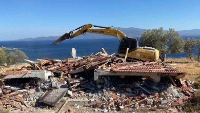 canakkalede 15 kacak yapi yikildi ecd54486831e |
