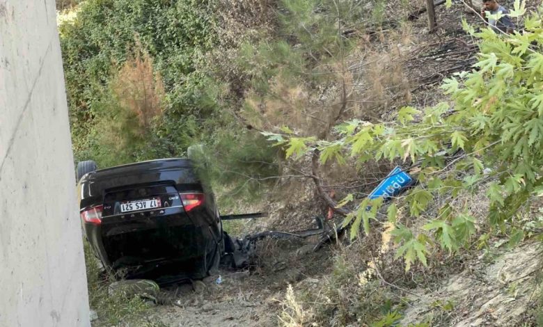 Çanakkale’de kontrolden çıkan otomobil viyadükten uçtu: 3 yaralı 1 canakkalede kontrolden cikan otomobil viyadukten uctu 3 yarali 86a5f3f8500d |