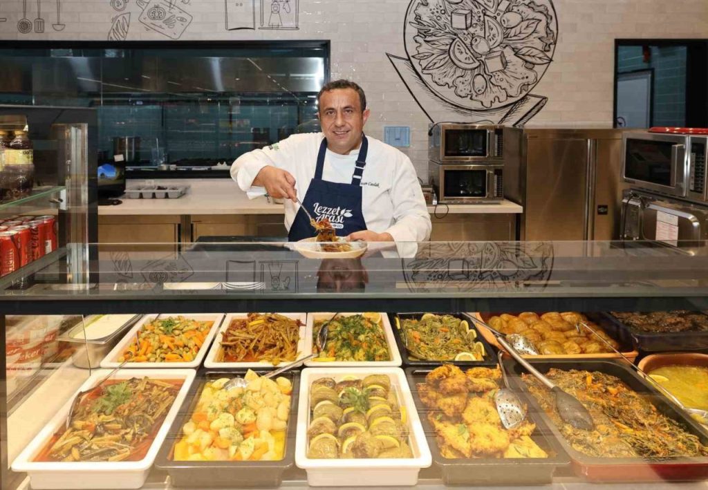 carrefoursa yeme icme sektorundeki lezzet arasi yatirimlarina devam ediyor 012bde16f1bf |