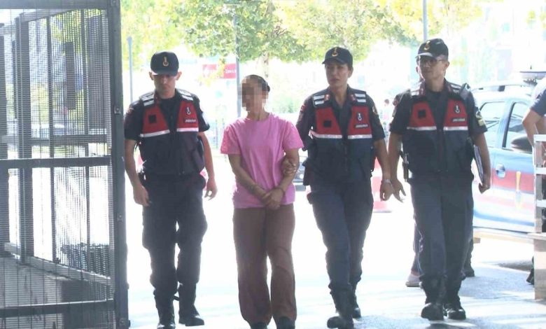 cekmekoyde villadan 500 bin tllik ziynet esyasi calan kisi yakalandi 58b5bb3bc5d9 |