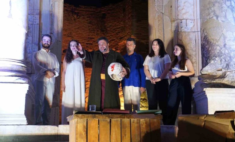 Celsus Kütüphanesi’nde Mimar Sinan rüzgarı esti 1 celsus kutuphanesinde mimar sinan ruzgari esti 5b8cf7fdb569 |