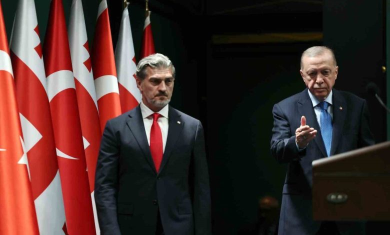 Cumhurbaşkanı Erdoğan: "Gürcistan ile yeni ticaret hedefimiz 5 milyar dolara emin adımlarla ilerliyoruz" 1 cumhurbaskani erdogan gurcistan ile yeni ticaret hedefimiz 5 milyar dolara emin adimlarla ilerliyoruz 476ea5da5c0e |