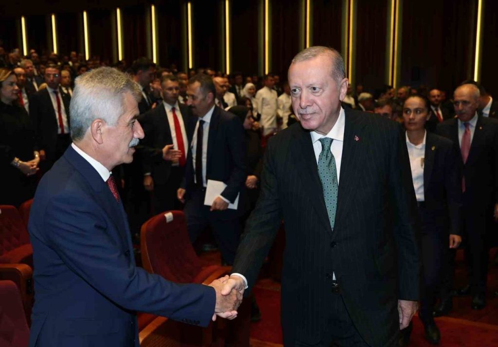 cumhurbaskani erdogan tum gayemiz ecdattan tevarus ettigimiz emsalsiz mirasi daha da zenginlestirip gelecek kusaklara aktarmak 38cd222e3377 |