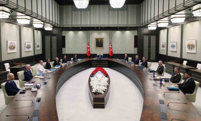 cumhurbaskani recep tayyip erdogan baskanligindaki yuksek askeri sura yas toplantisi cumhurbaskanligi kulliyesinde basladi 20a234332049 |