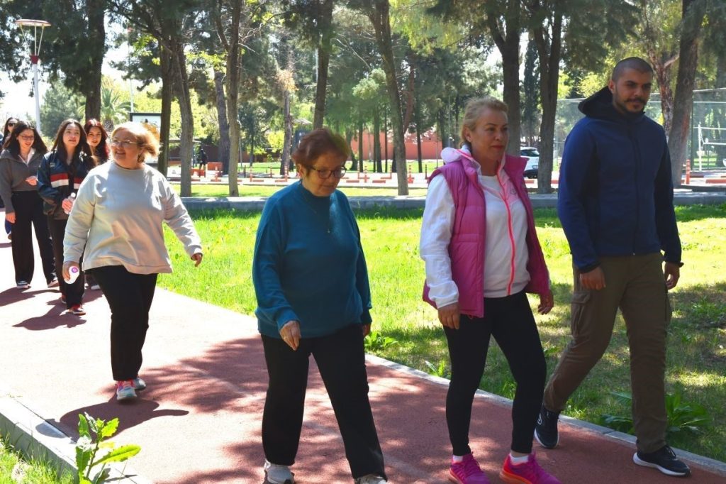 ege universitesinden kusaklari bulusturan parkur e668db5d6500 |