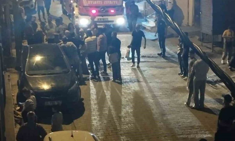Esenyurt’ta elinde tinerle ev bastı, yanlış evi yaktı 1 esenyurtta elinde tinerle ev basti yanlis evi yakti 9eefc17e5927 |