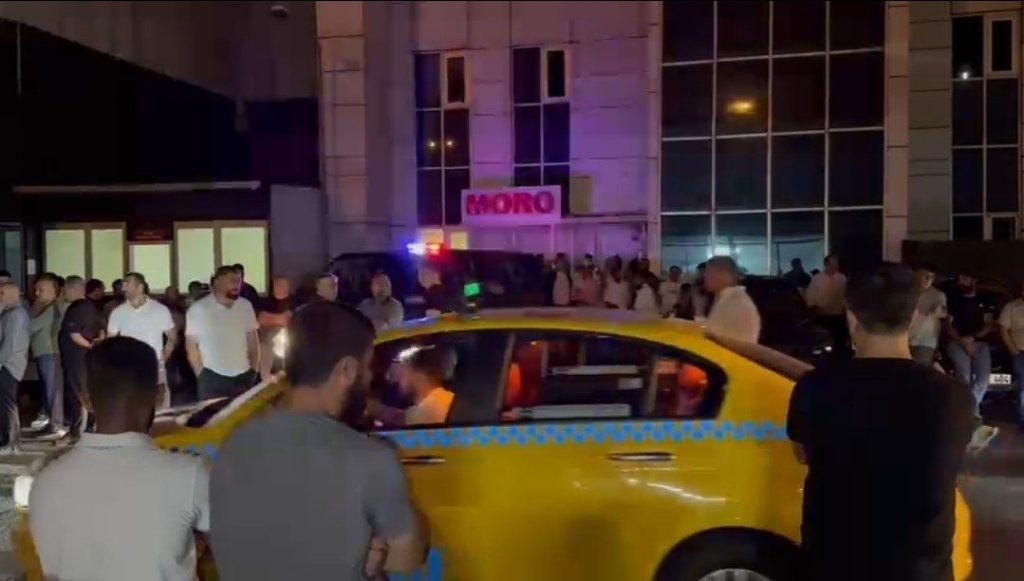 eyupsultanda silahli saldiriya ugrayan taksici hayatini kaybetti 6b628c9d291c |