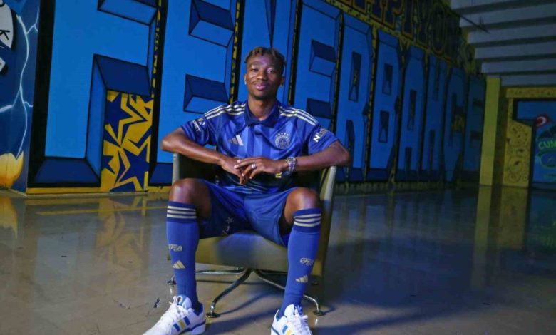 fenerbahce dorgeles nene ile 5 yillik sozlesme imzaladi 01337b59b870 |