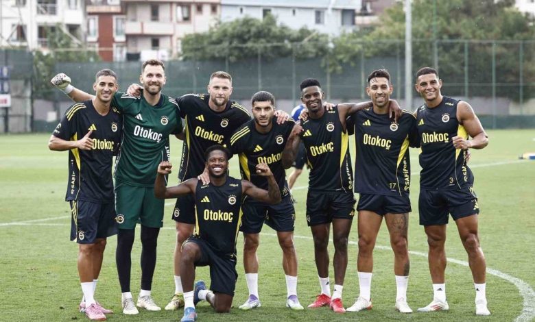 Fenerbahçe, Feyenoord maçı hazırlıklarına devam etti 1 fenerbahce feyenoord maci hazirliklarina devam etti b86e3ca0a2b8 |