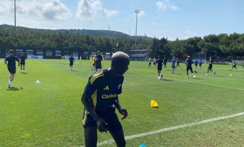 fenerbahce feyenoord maci hazirliklarini tamamladi 02305fb7e35b |