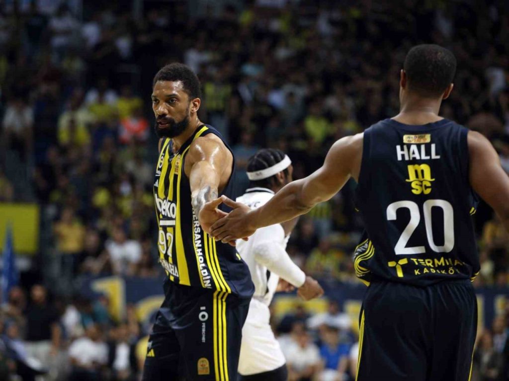 fenerbahce khem birchun sozlesmesini 1 yil uzatti 13c554dad791 |