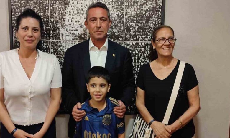 fenerbahce losemi hastasi izmirli ruzgari stadyumda agirladi c4957277d3f4 |