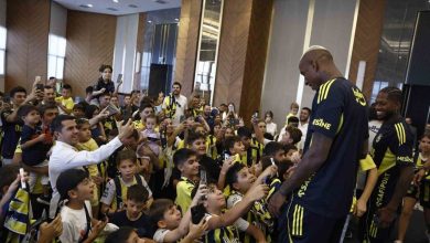 fenerbahceli futbolcular ankarada cocuklarla bulustu 5e9952d0db47 |