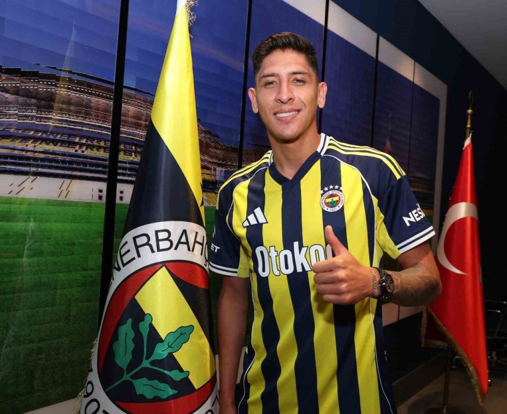 fenerbahcenin ikinci meksikalisi edson alvarez ee4dda2fded7 |