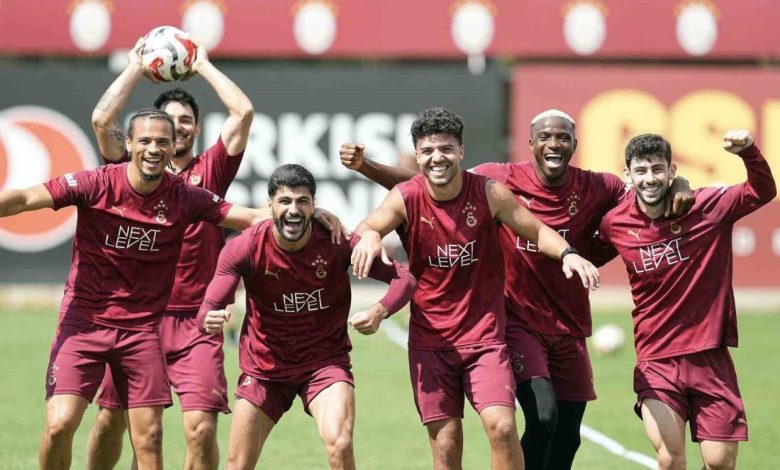 Galatasaray, Çaykur Rizespor maçı hazırlıklarını sürdürdü 1 galatasaray caykur rizespor maci hazirliklarini surdurdu 7dc4d770abaf |