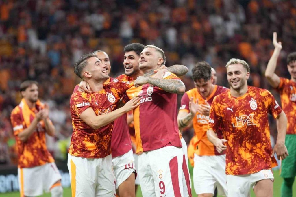 galatasaray galibiyet serisini 13 maca cikardi 724a94a74642 |