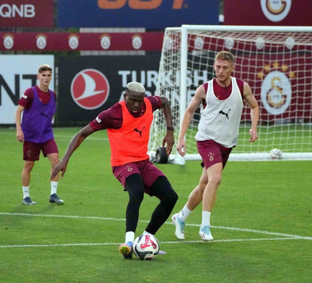galatasaray gaziantep fk maci hazirliklarini surdurdu 7336f6363e25 |