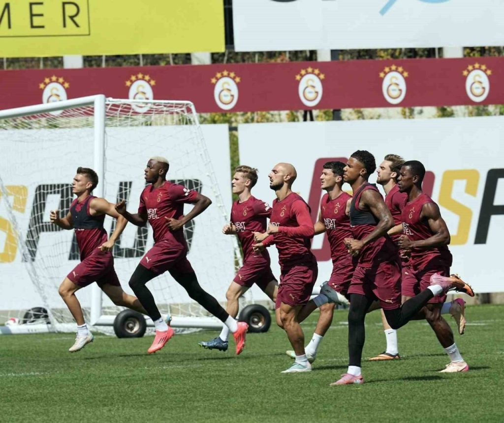 galatasaray kayserispor maci hazirliklarina ara vermeden basladi 8ac4f48ef7b1 |
